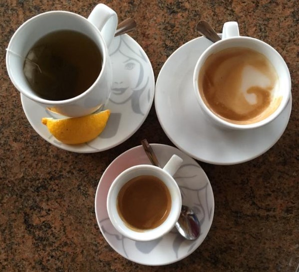 Caffe bar u robnoj kući