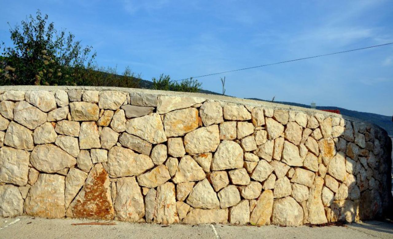 Kameni zidovi - Gradnja suhozida
