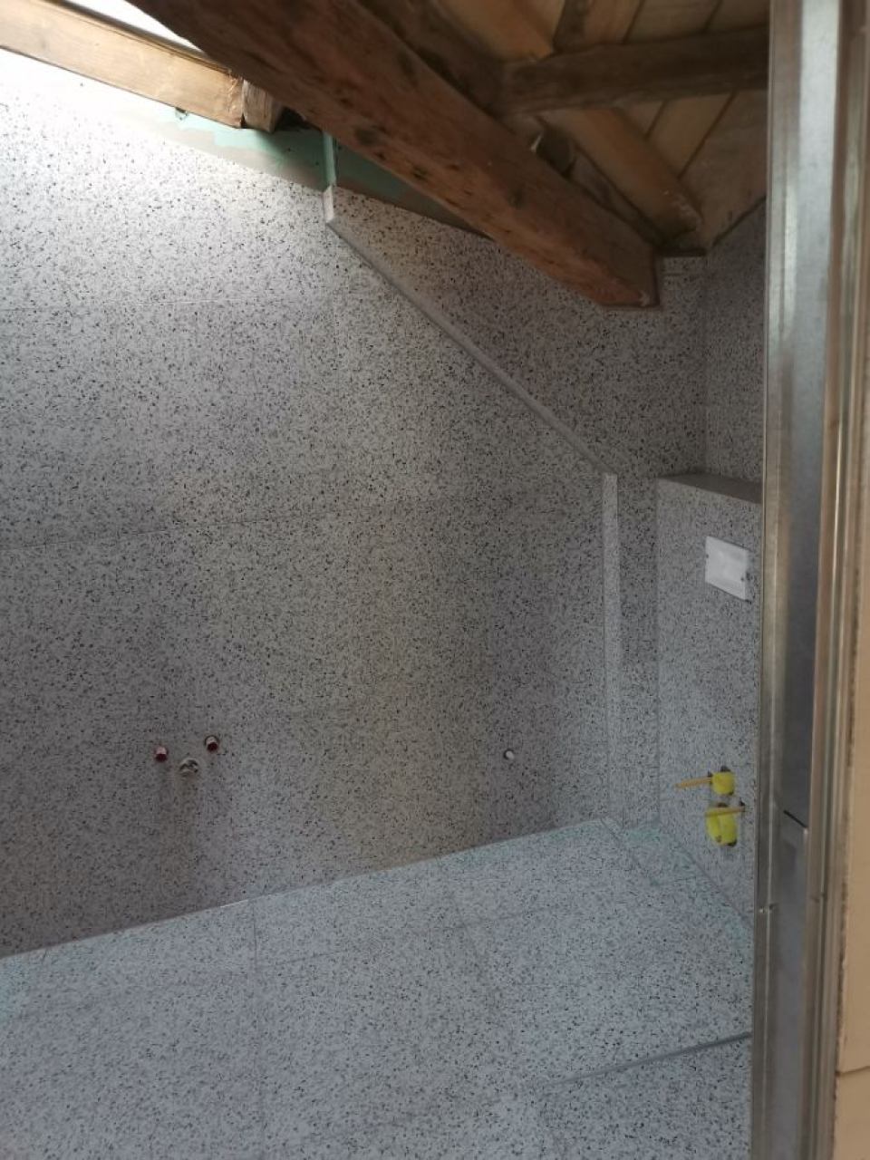 Postavljanje pločica u kupaonicama Rijeka