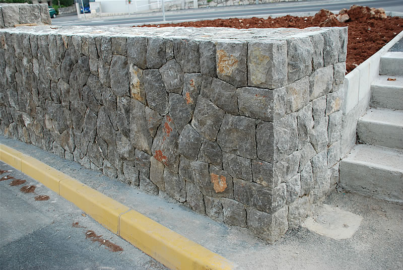 Kameni zidovi Bakar, Opatija