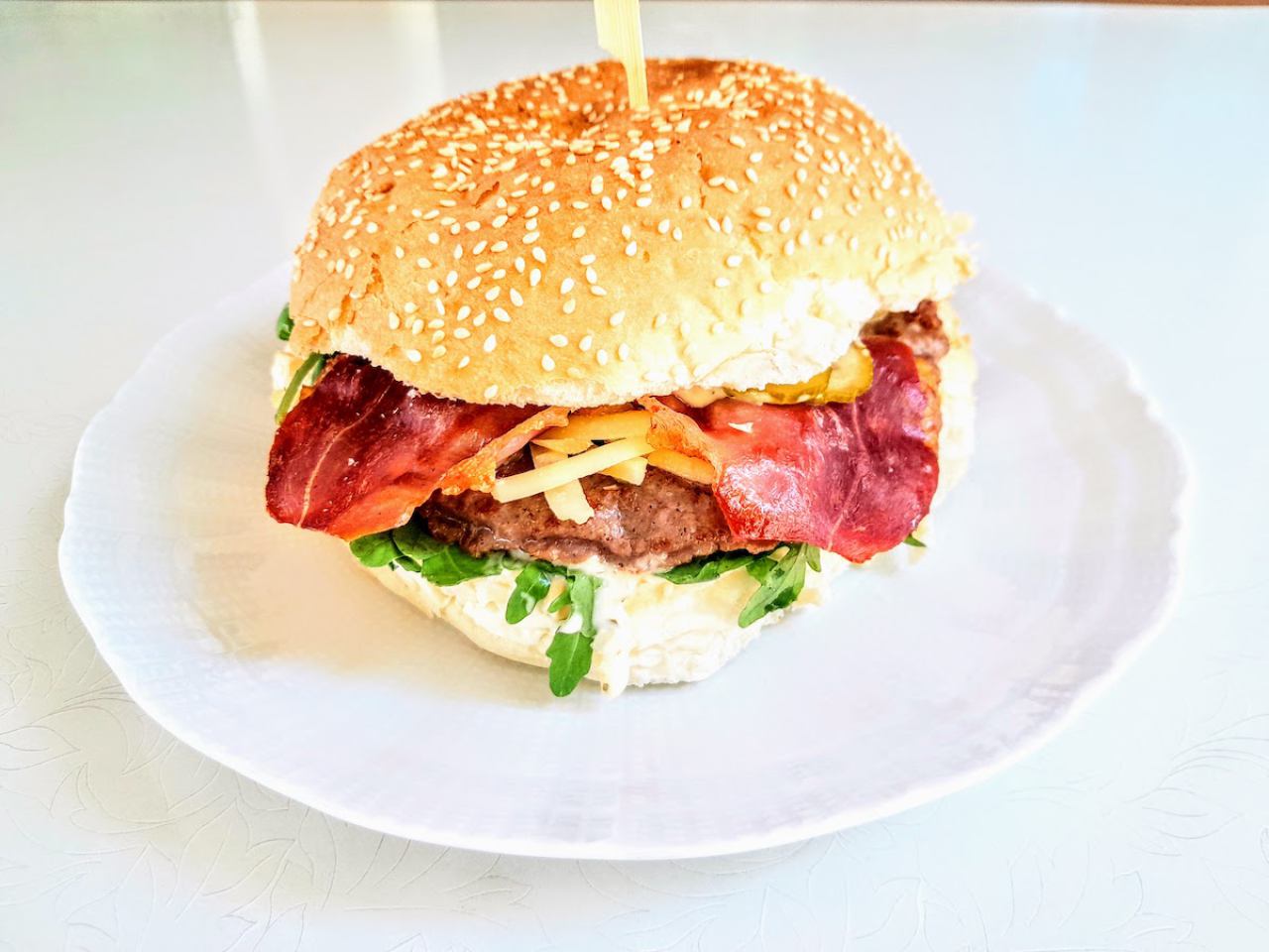 BURGER KOSTRENA