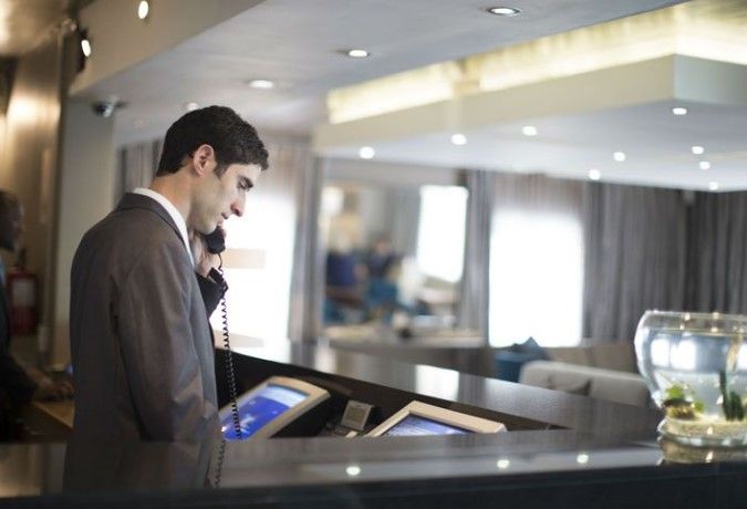 Recepcioner (m/ž)