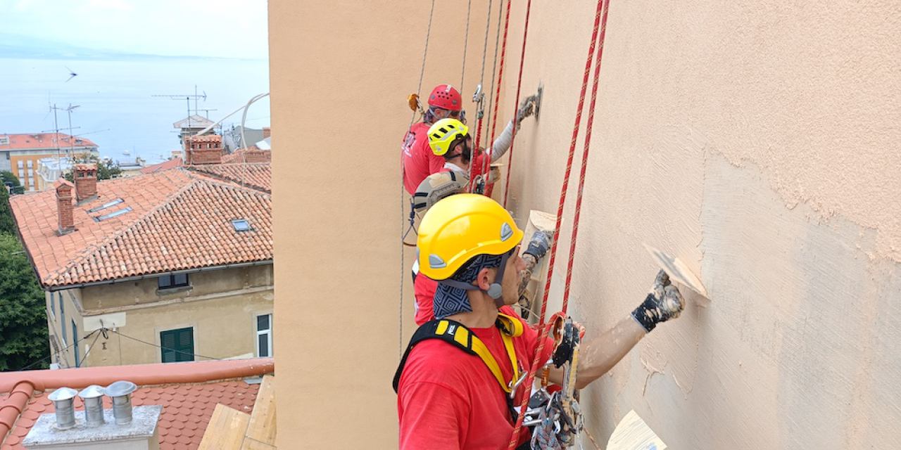 IZVOĐENJE RADOVA NA VISINI ALPINISTIČKOM TEHNIKOM I AUTO KOŠAROM